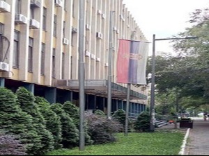 Одређен притвор осумњиченом за убиство уличног свирача у Новом Саду