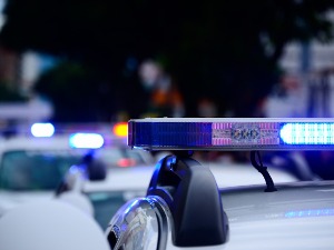 Пуцњава у Финиксу, рањено пет полицајаца док су покушавали да заштите бебу