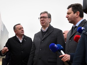 Вучић: "Мешао" сам се у избор првих 20 на листи СНС-а