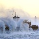 "Јунис" доноси ветар разорне снаге, Британија у стању приправности