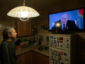 Путин данас доноси одлуку да ли ће признати Луганск и Доњецк, шта му кажу саветници