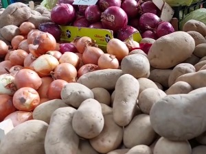 Цене расту, како се са поскупљењима боре потрошачи, а како произвођачи