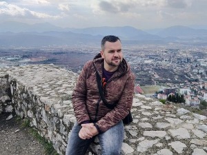 Горан Лучић: Чворови на бројаници