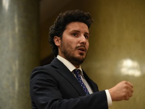 Ђукановић дао Дритану Абазовићу мандат за формирање владе