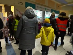 РТС на избегличкој рути: Гужве на граници са Словачком