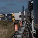 Возачи камиона из Србије прешли украјинску границу