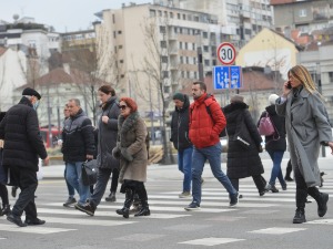 Зима се још не предаје –  смена сунца и снега