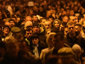 Нови протест у Подгорици, Бечић за расписивање ванредних избора 5. јуна