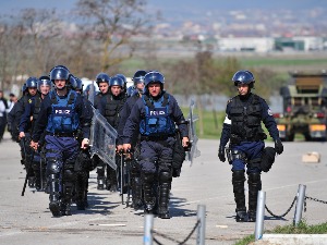 Еулекс полиција појачава снаге на КиМ