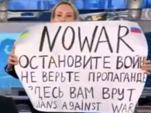 Новинарка Овсјаникова: Надам се да мој протест није био узалудан