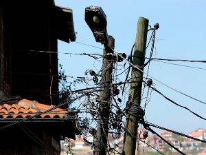 Албанија гаси светла због суше, увоз струје премашује домаћу производњу