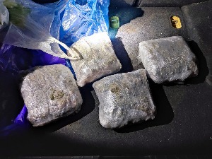 Код тринаестогодишњака пронађено 37 пакетића марихуане