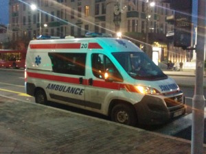 Мотоциклиста повређен у удесу у Земуну