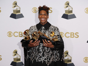 Џон Батисте и „Силк Соник“ однели највише Греми награда 