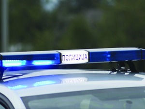 Директан судар два аутомобила у Ковину, три особе тешко повређене