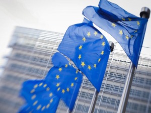 Борељ и Вархељи позвали на убрзање реформи у Србији и усклађивање с позицијама ЕУ