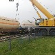 Цистерна исклизнула из шина у центру Смедерева, нема опасности од цурења