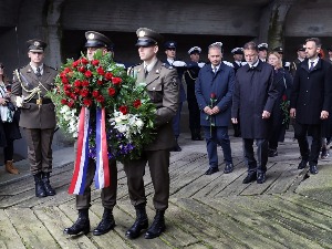 Комеморација у Јасеновцу, Пленковић и Милановић одвојено на обележавању