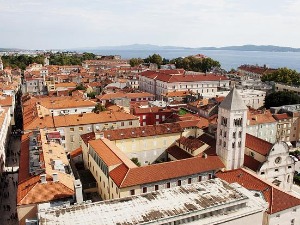 Задар, пијани свештеник псовао и ударио часну сестру