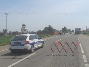 У саобраћајној несрећи код Шапца погинуле две особе, повређено дете преминуло у болници