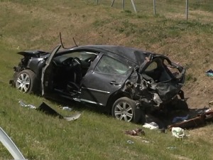 Једна особа погинула, четири повређене у саобраћајној несрећи код Ковиља