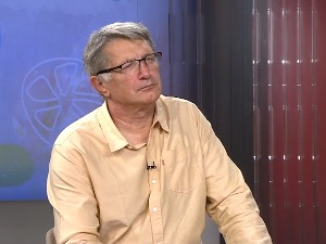 Вулетић: Од Србије се очекује да се определи, до сада нисмо пратили ни Запад ни Москву