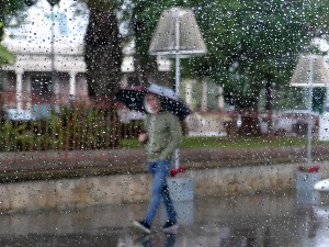 РХМЗ издао упозорење на велику количину падавина, какво време нам доноси наредна недеља