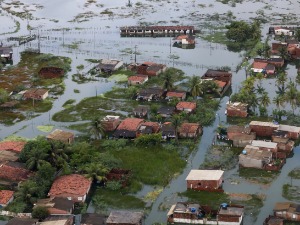 Број жртава поплава и клизишта у Бразилу порастао на 91