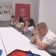 Особе са аутизмом помоћу уметничких радионица стичу нове вештине