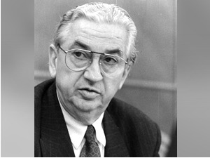 Преминуо Драган Томић, некадашњи председник Народне скупштине
