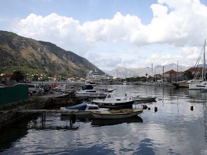 У Котору ухапшен држављанин Србије осумњичен за силовање