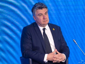 Милановић: Нигде не пише да Србија треба да призна Косово