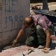 Радници на прегрејаном асфалту, може ли инспекција да их заштити од врућине и послодаваца