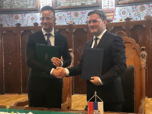 Састанак Селаковића и Сијарта у Суботици, потписане измене споразума о граничној контроли