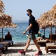 Пажљиво бирајте своје место под сунцем – расте број заражених на туристичким дестинацијама