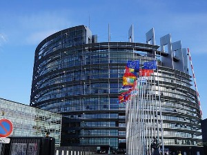 Европски парламент гласа о извештају о Србији