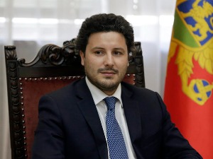 Абазовић: Темељни уговор са СПЦ не треба претерано да окупира пажњу владе