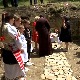 После једног века служена литургија на зидинама средњовековне Цркве Свете Петке код Новог Брда