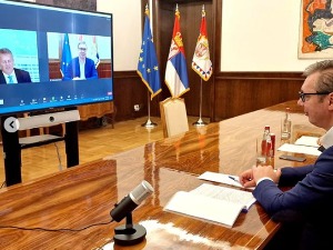 Вучић са Шефчовичем о сарадњи Србије и ЕУ
