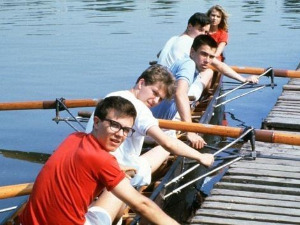 Бал на води