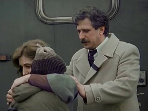 Маховина на асфалту