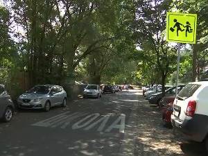 Ранац или јакна јарких боја, како да дете буде уочљиво и безбедно у саобраћају