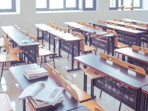 Ружић: Школска година почиње првог септембра, настава непосредна