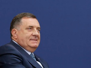 Додик предложио да Шмит буде проглашен персоном нон грата