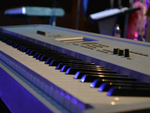 Свирај свирче - клавијатуре 