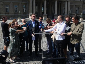 Милетић: Прајд ће бити одржан, нећемо одустати од шетње