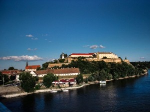 Јутарњи програм из три студија