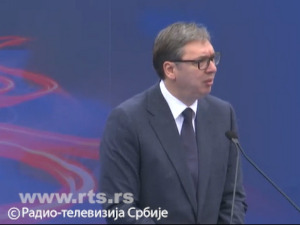 Вучић: Бошњаке доживљавамо као сестре и браћу