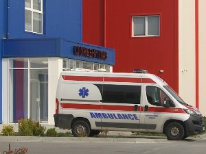 Расте број новозаражених, каква је ситуација у амбулантама и ковид болници у Батајници
