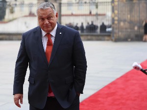 Орбан: Доналд Трамп је нада за мир, са Меркеловом рата не би било